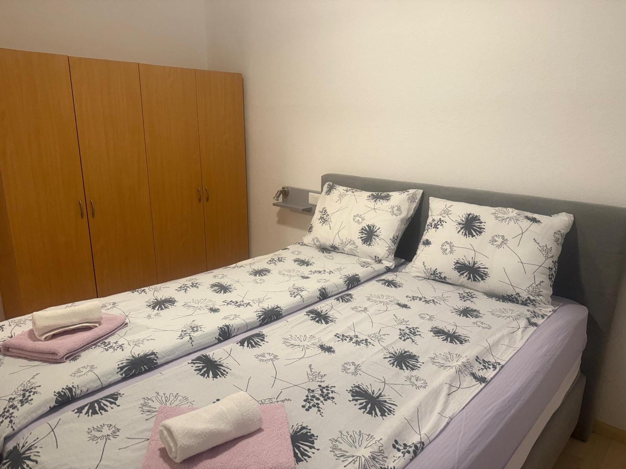 Apartmani Milokanovic Funtana Eksteriør billede