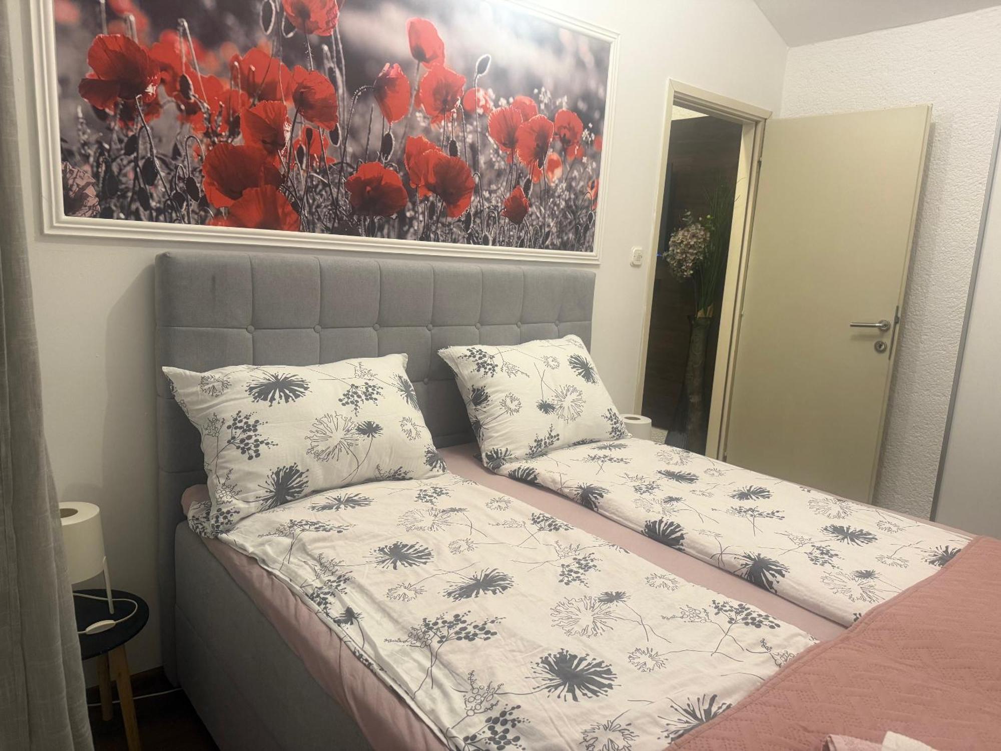 Apartmani Milokanovic Funtana Eksteriør billede