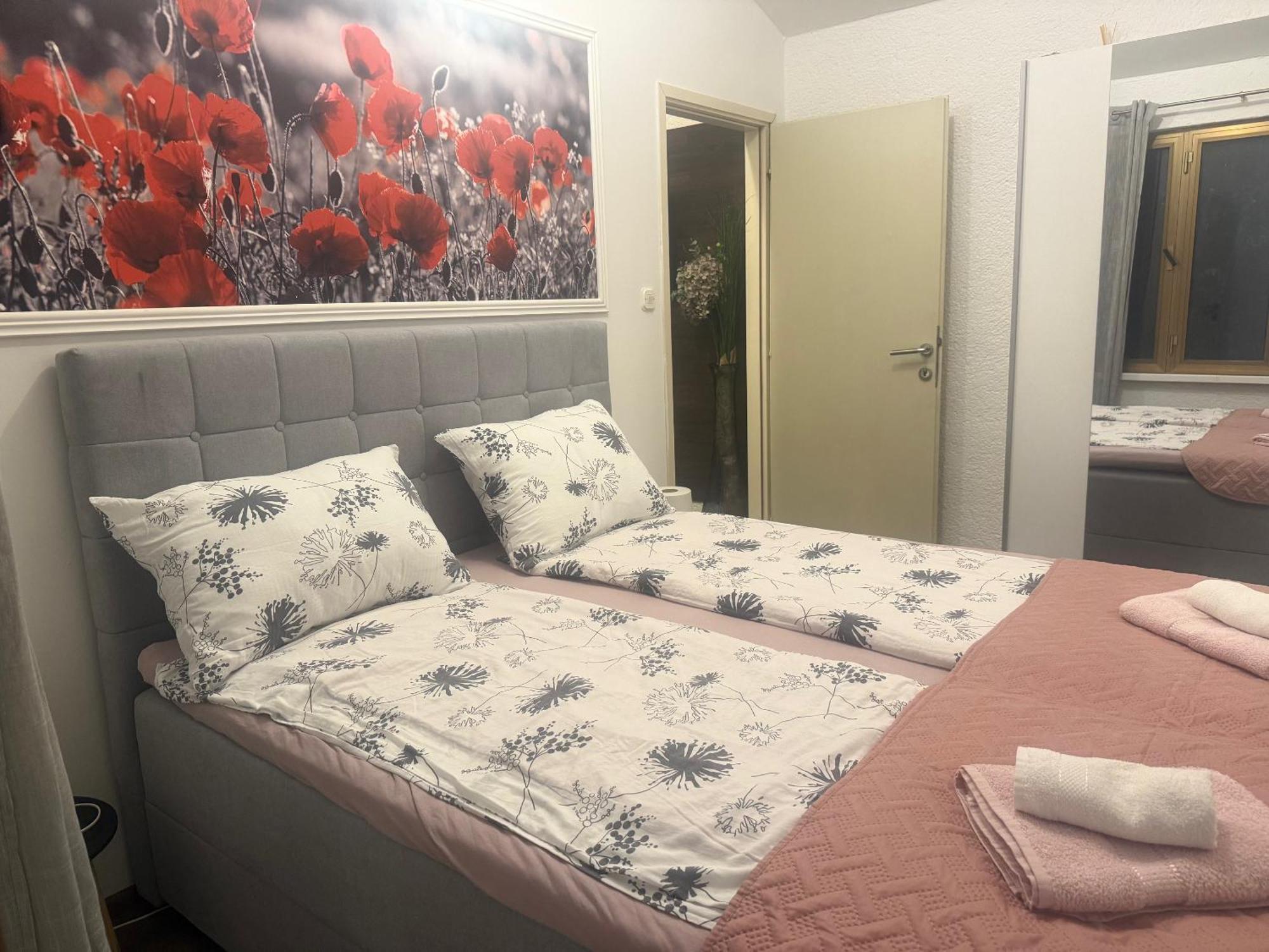Apartmani Milokanovic Funtana Eksteriør billede